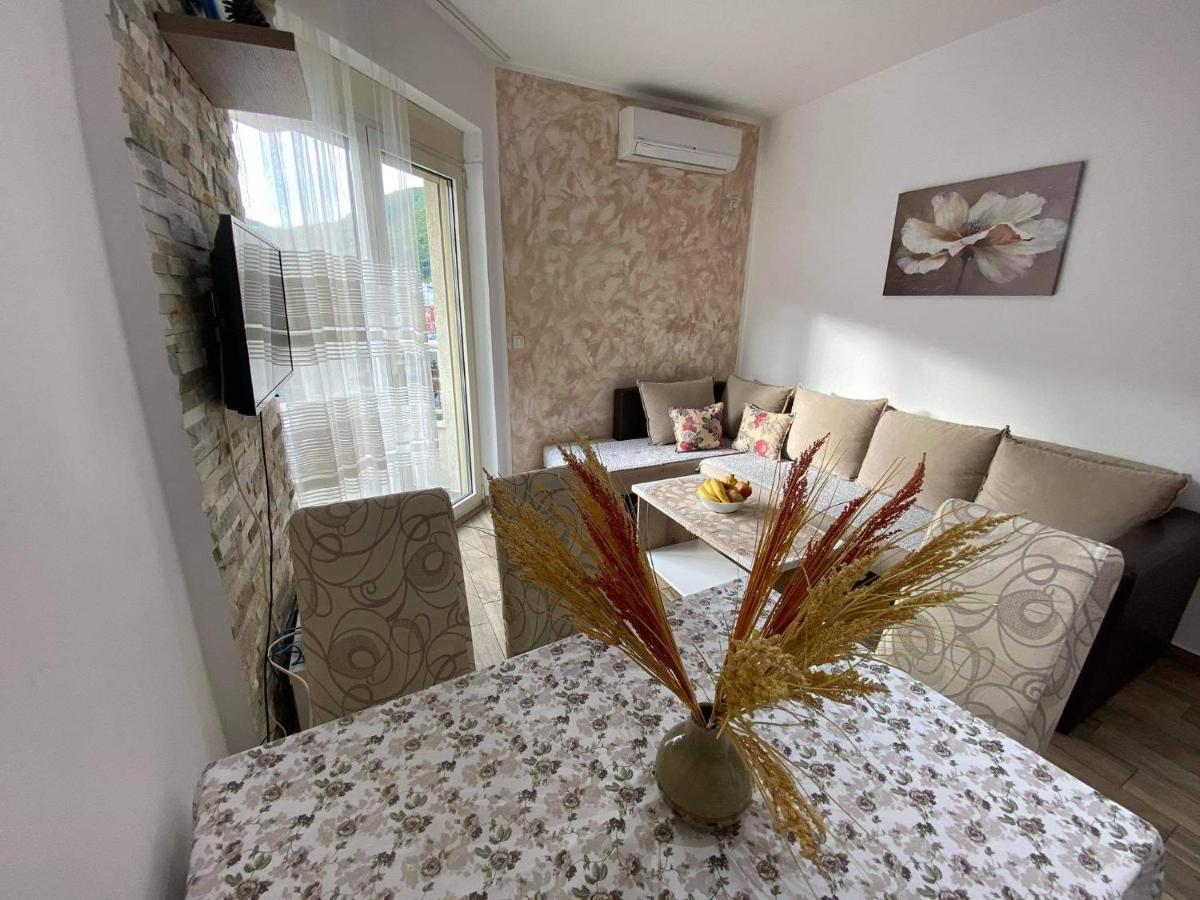 Apartment Dragan Будва Екстер'єр фото